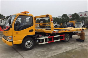 抚松哪里有拖车服务