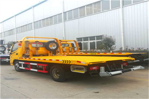 抚松附近拖车救援搭电